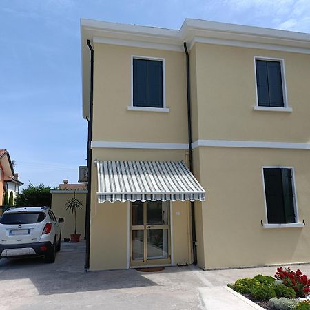 La Casa Gialla Scardovari Exterior foto
